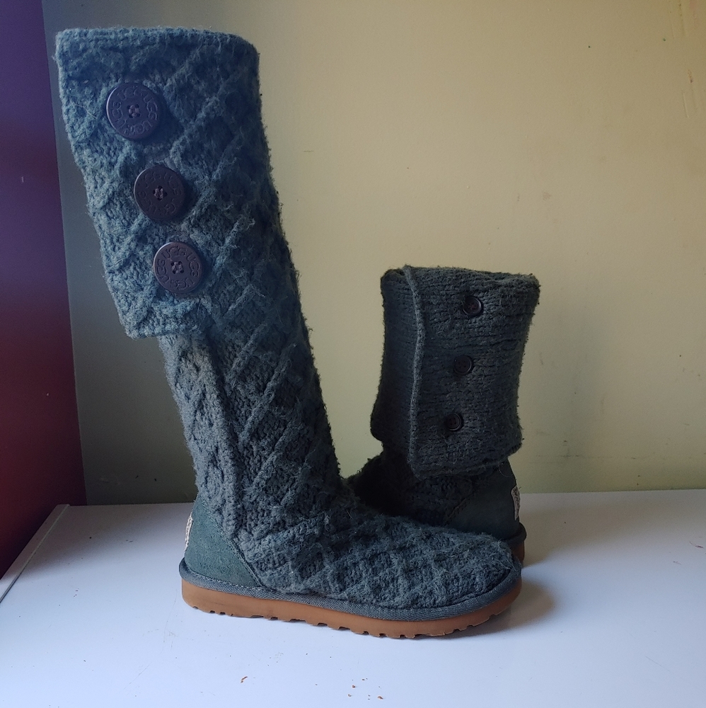 Ugg boots size 5